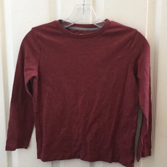 Children’s long sleeved old navy tee medium