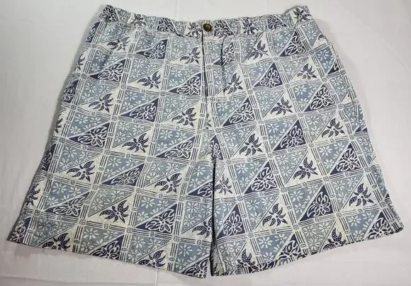 Vintage L.L.Bean Mens Cotton Shorts Blue White Batik Geometric Print Button Zip