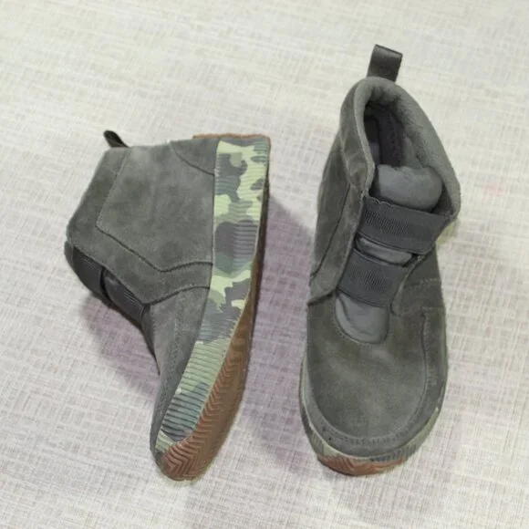 NWOT Sorel Sz 7 Out & About Plus Mid Alpine Tundra Suede Olive Green Waterproof