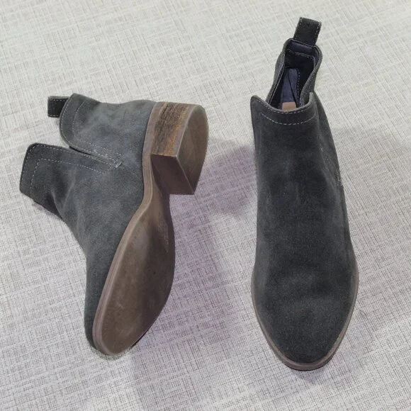 Dolce Vita Size 7.5 Tivon Ankle Boots Suede Uppers Charcoal Grey Split Sides