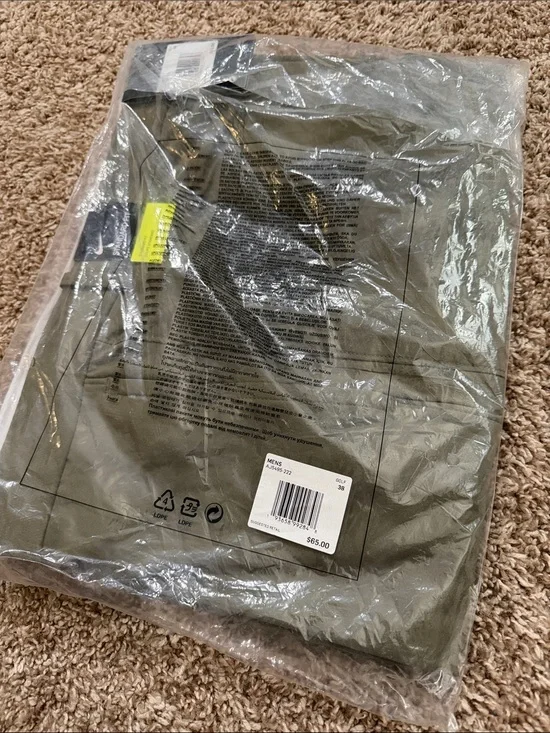 Olive Green Men's Golf Shorts — New in Packaging