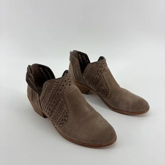 Vince Camuto Womens 8.5 Brown‎ Suede Ankle Booties Perforated Cutout Gigietta