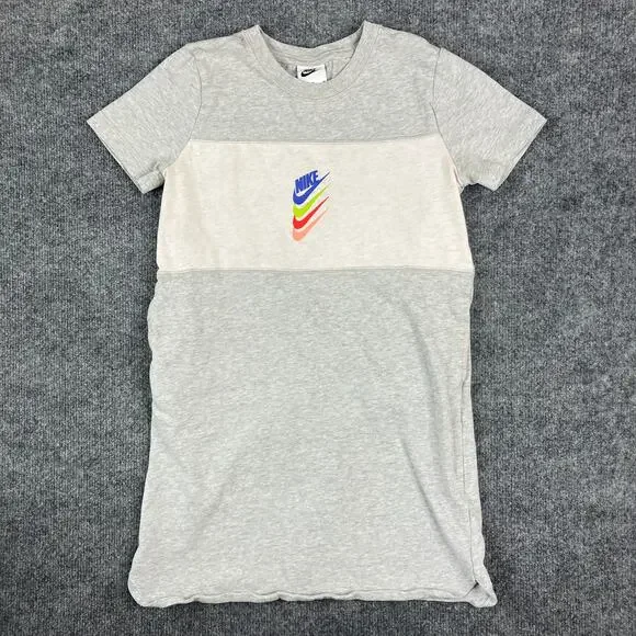 Nike T-Shirt Girls Size M‎ Gray Short Sleeve Casual Multicolor Logo Tee