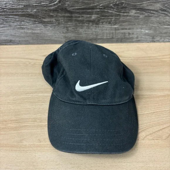 Nike Hat Cap Strap Back Kids Black‎ Size 4-7 Adjustable Boys