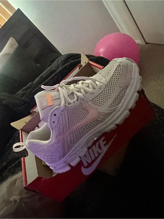 Nike Youth White/Pink Accent Mesh Sneakers