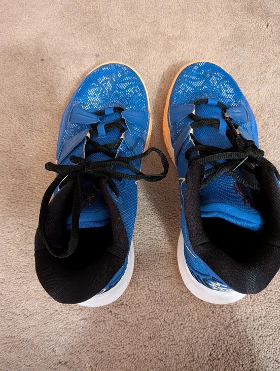 6 Y Nike KYRIE‎