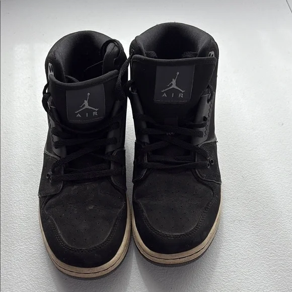Boys Nike‎ Jordan Black High-Top Sneakers with Suede Finish
