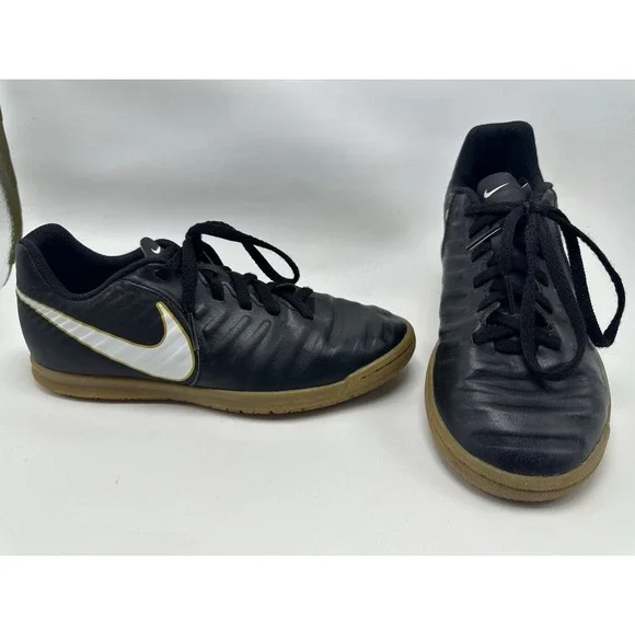 Nike Tiempo X Indoor Soccer‎ Shoes Black/Gold Boys Size 4.5Y 897735-002