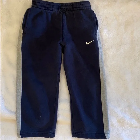 🌟5/$15 🐇Nike- Boys Sweatpants