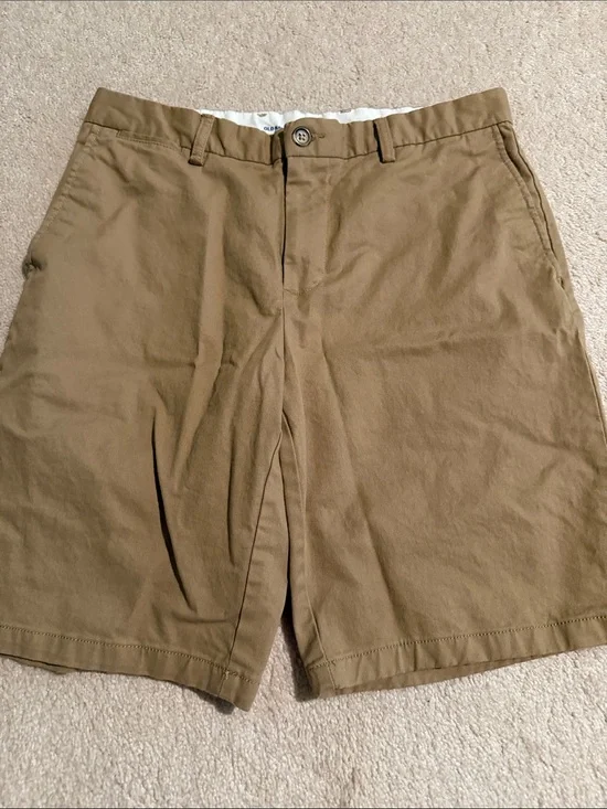 Old Navy Men's Khaki Flat-Front Ultimate Slim Built-in Flex Shorts