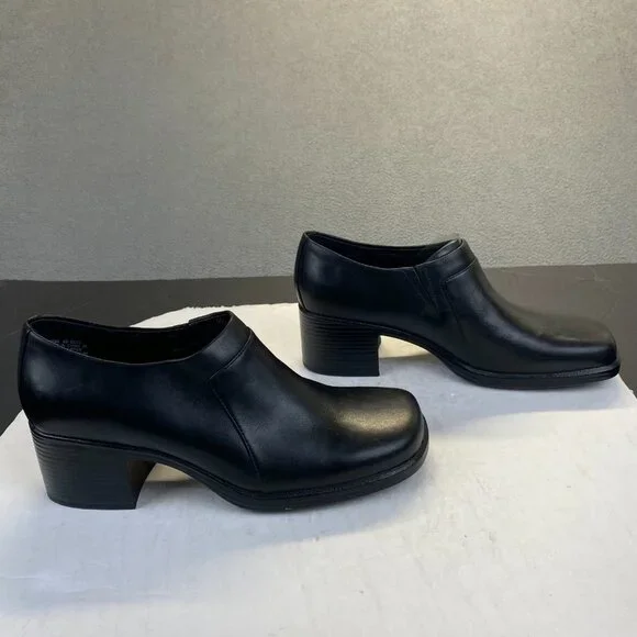 Clarks 30099‎ Black Leather Ankle Boots Heel Womans Size 9 M