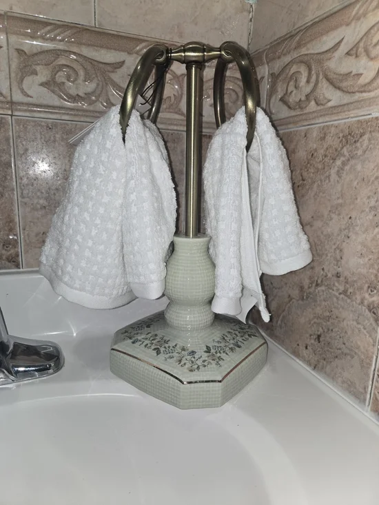 Sanderson Freestanding Towel Stand Floral Ceramic Base Green/Gold Antique Brass.