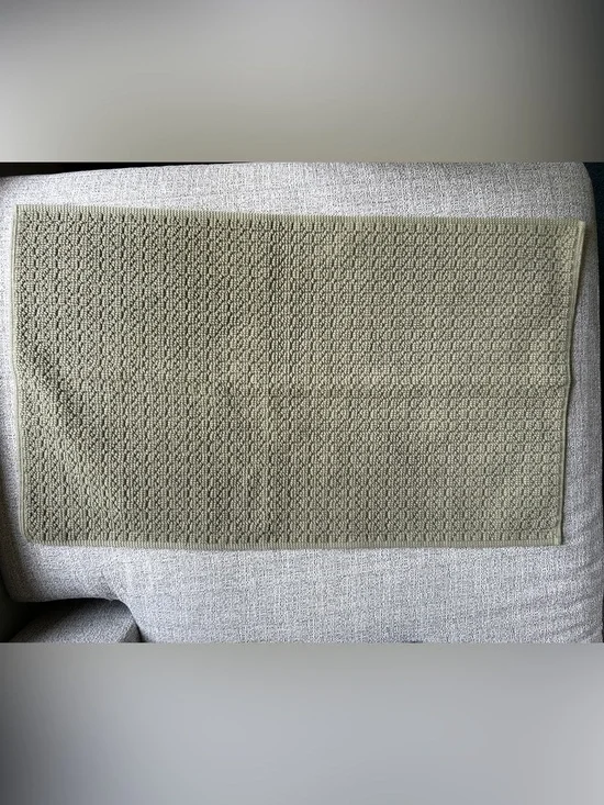 Threshold Olive Green Textured Bath Mat