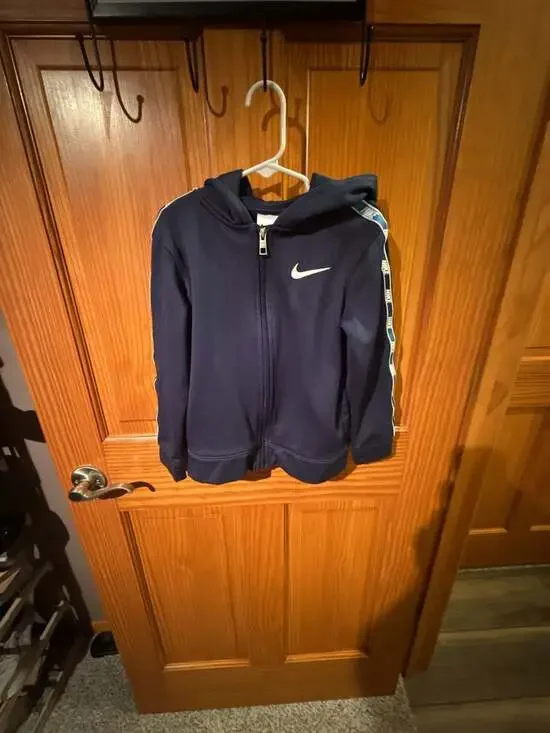 Nike Boys Therma-FIT Navy Blue Zip-Up Hoodie with Logo Side Taping
