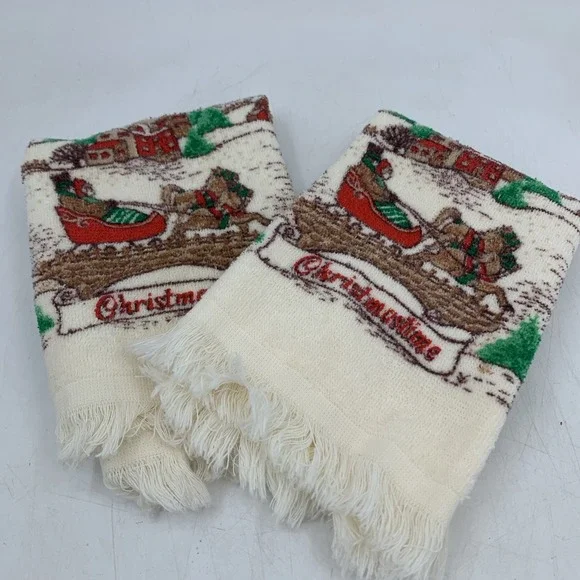 Vintage Christmastime Fingertip Hand Towels USA Sleigh Winter Christmas 70's 80s