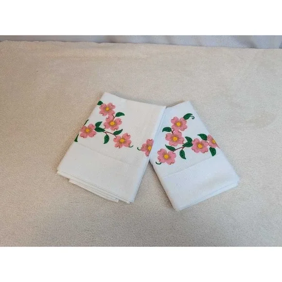 Thomaston‎ New Era White Embroidered Floral Hand Towels 2pc Set