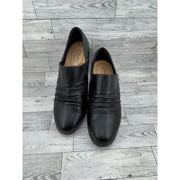 Clarks Collection Women Black Leather Ruched Shooties Block‎ Heel Size 8W