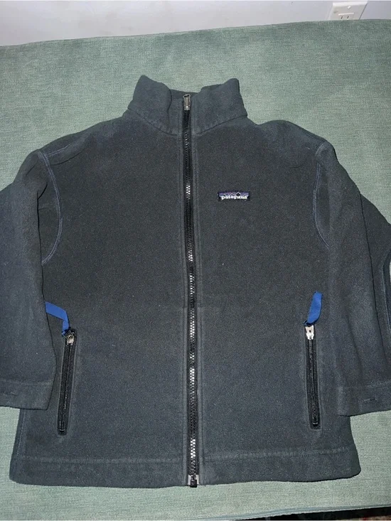 Patagonia Kids Black Full-Zip Fleece Jacket with Blue Zip Pulls