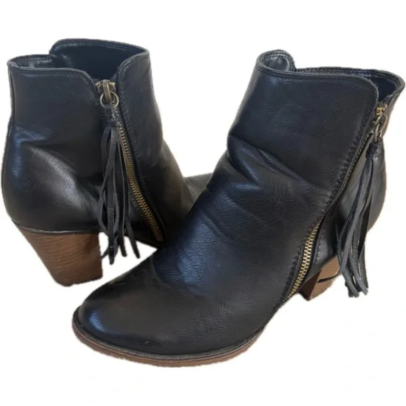 Nine West Black Ankle‎ zip up Boots size 8