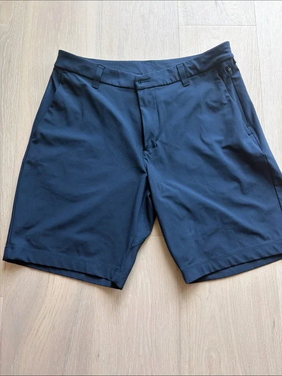 lululemon athletica Men's Navy blue Flat Front Performance Shorts