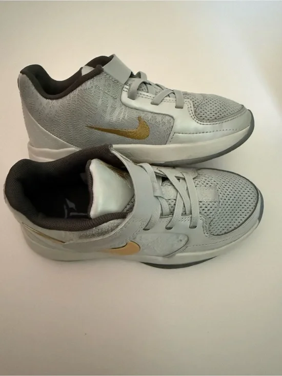 Nike Kids JA 2 Light Gray and Gold Velcro Sneakers