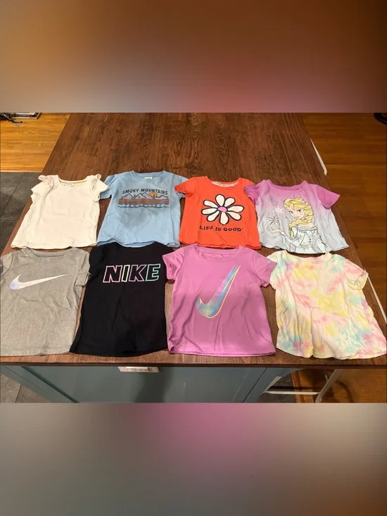Girls' Tee Lot — x8 Nike, Life is good, Disney