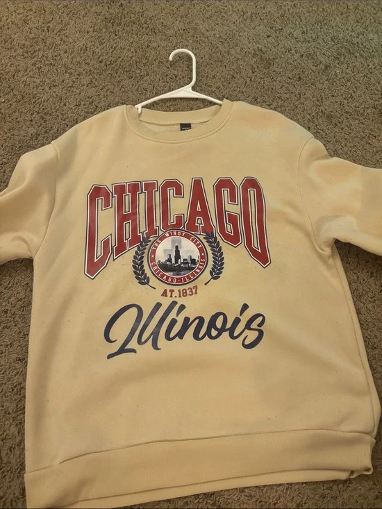 SHEIN Cream Crewneck Sweatshirt with Red Chicago Graphic