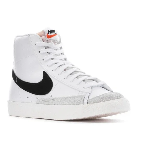 Nike Women's Blazer Mid 77 White Black CZ1055-100‎  Size 11.5