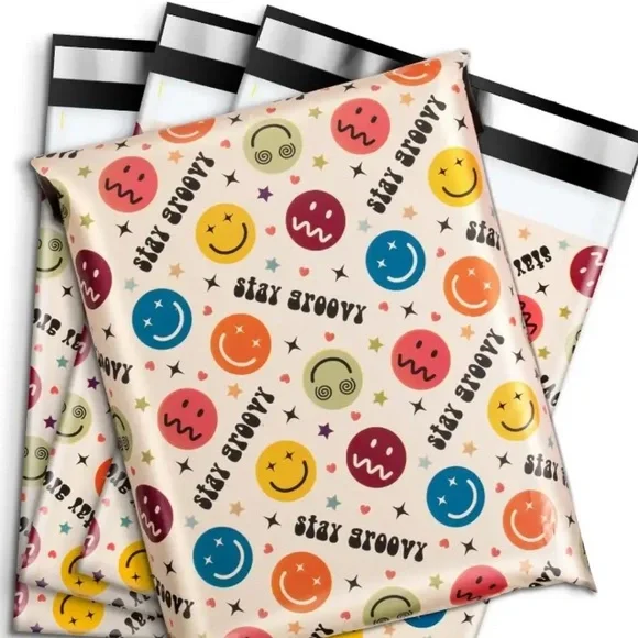 10 Pc Smiley face poly mailers NWT 10x13 shipping groovy hippy stay groovy