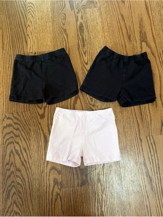 Medium cartwheel shorts