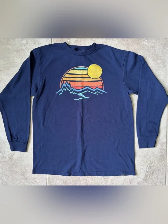 Delta Pro Weight Navy T-shirt with Yellow and Teal Sunset Graphic(Youth Medium)