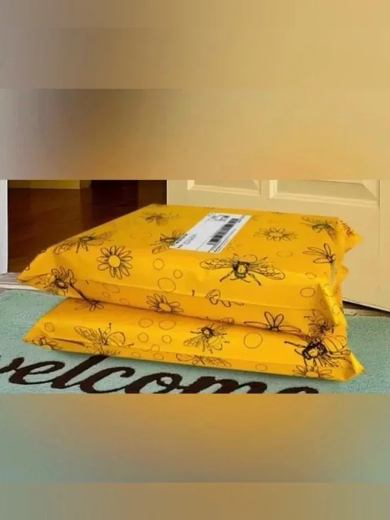 30 10” x 13” Bee Poly Mailers