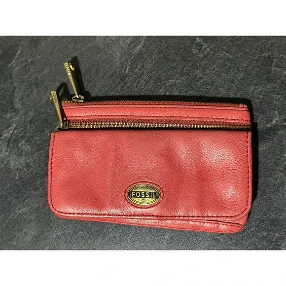 Fossil Red Pebbled Leather Wallet Clutch Card Holder Zip Around Organizer Pocket