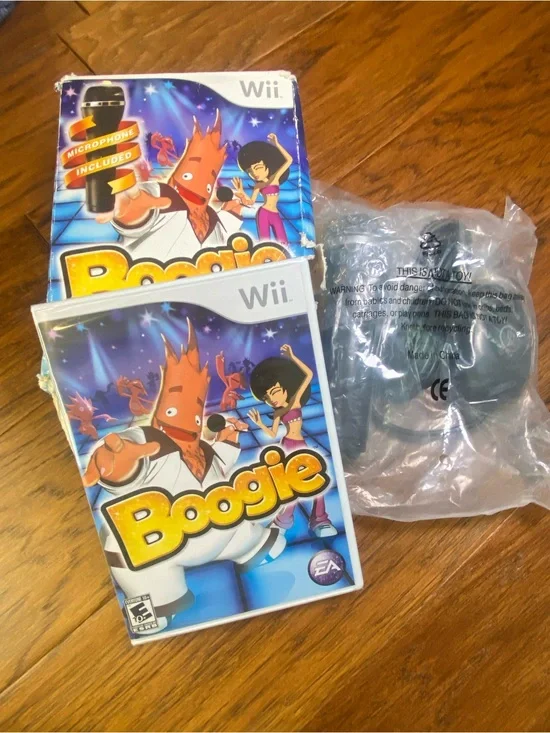 New Boogie - Nintendo Wii - Family Dance Fun - Complete w/ Microphone‎