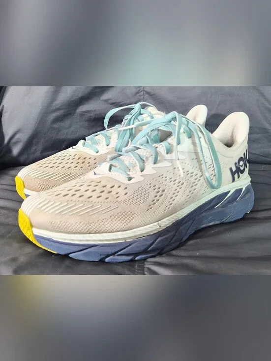 Women's Hoka One One Clifton 7 (1110509-BDBBI) Running Shoes Sz. 10