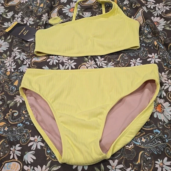 ❤️10/$40 New art class girls bikini