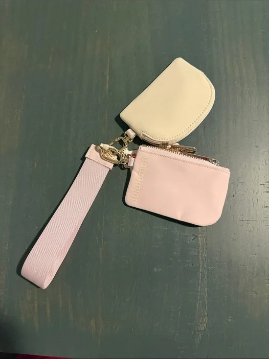 NWT lululemon athletica Pink & Cream Keychain Card Holder Set with Wrist Strap