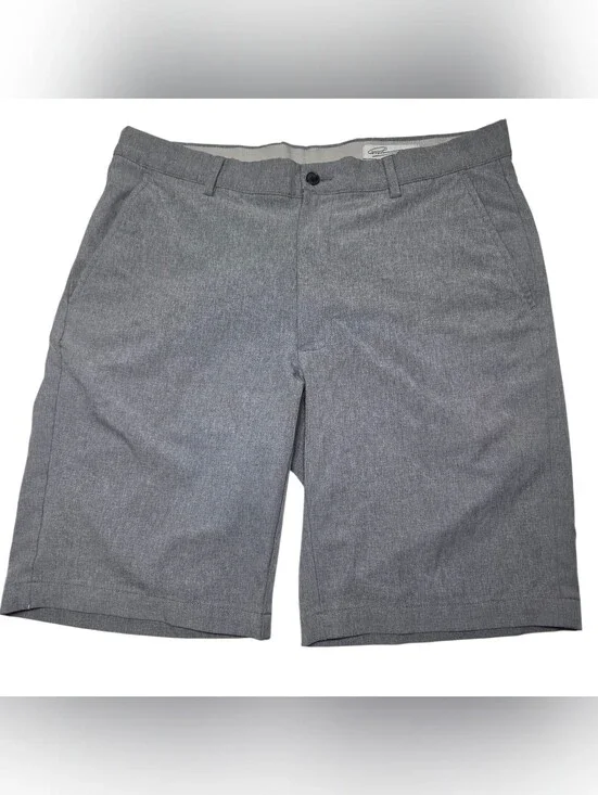 Greg Norman Collection Gray Flat Front Men's Shorts. Size 34