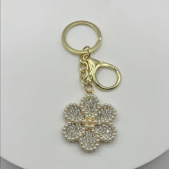 587. Elegant Gold and Silver Rhinestone Flower Keychain