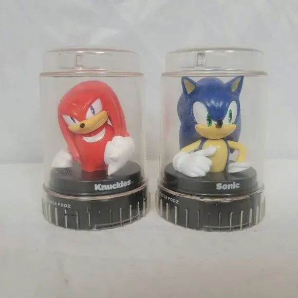 Knuckles and Sonic Podz Bottle Topper Figures