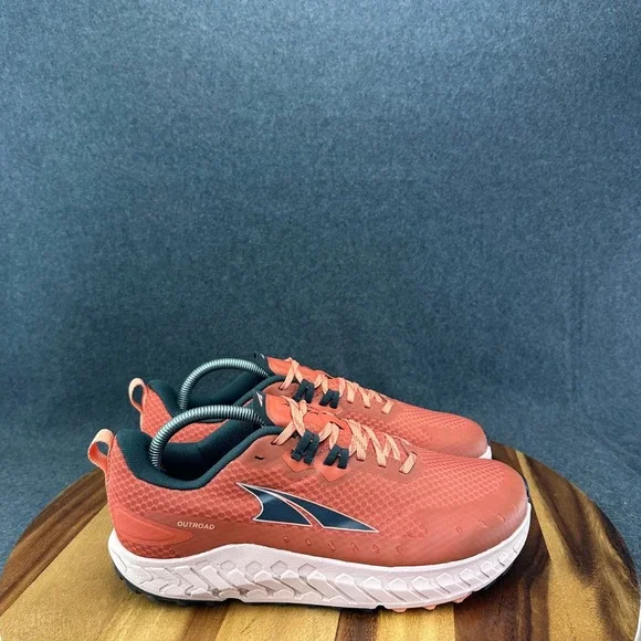 Altra Women's Outroad Trail Running Shoes Sneakers Red Orange Sz 11 Worn Once
