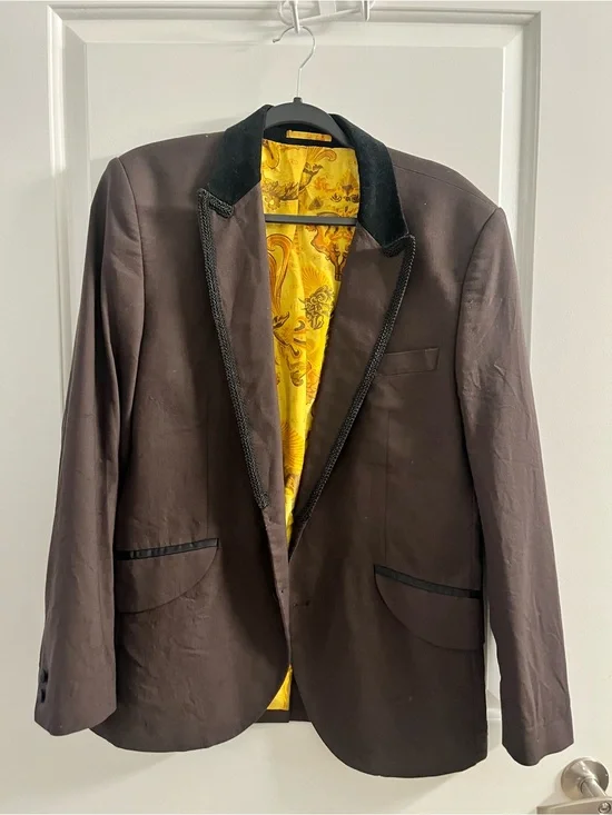 Brown tailored blazer