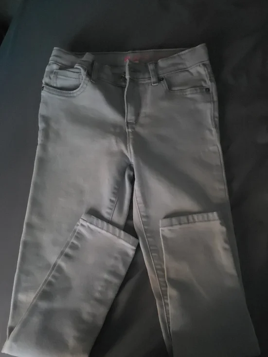 Super Skinny Jeans in Light Gray