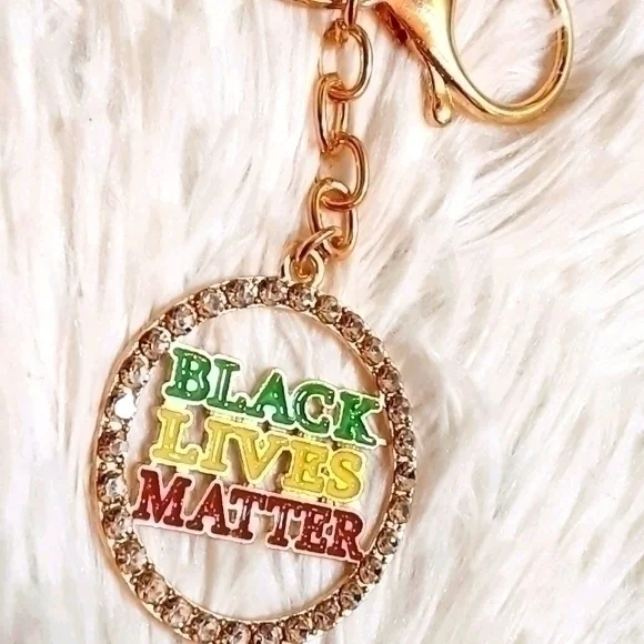 Black Lives Matter Bling Round Keychain