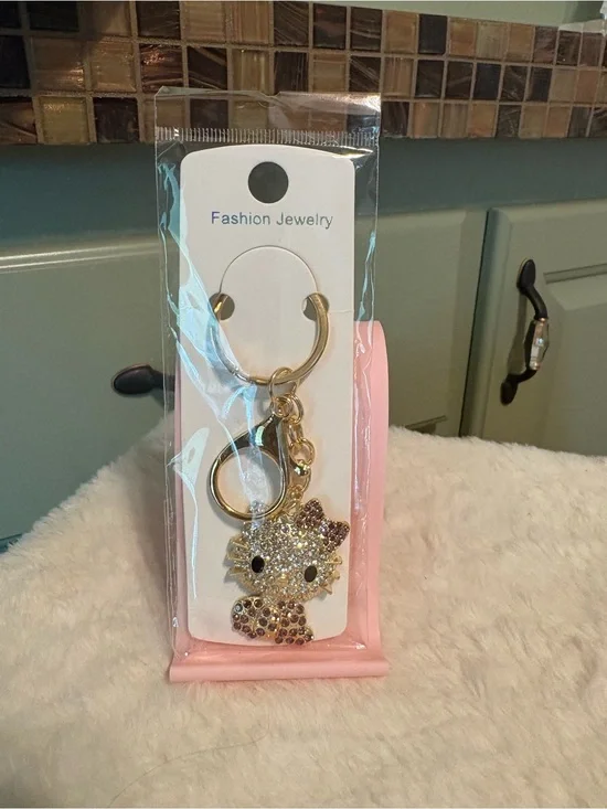 Fashion Jewelry Gold and Pink Crystal Kitty Key Ring