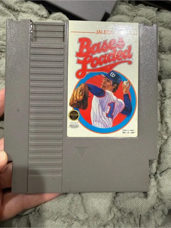 Nintendo Bases Loaded NES Game