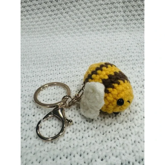 Handmade Crochet Bee Keychain Amigurumi Plush Cute Bee Bag Charm Gift
