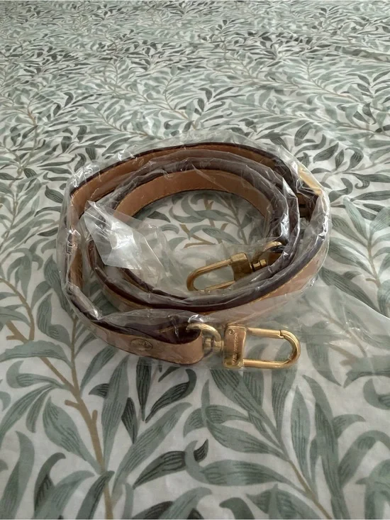 Authentic Louis Vuitton  Leather Shoulder Strap with Gold Hardware