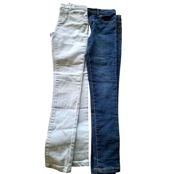NWOT Lot of 2 Childrens Place jeans size 8