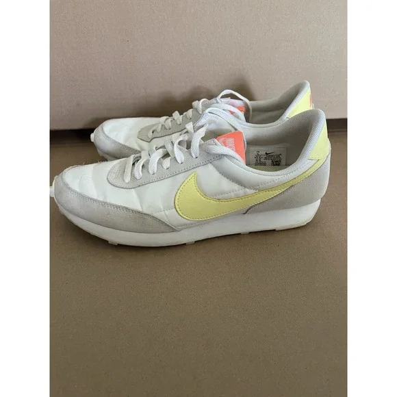 Nike Daybreak Womens Running Shoes Pale Ivory Light Citron Bright Mango US 9